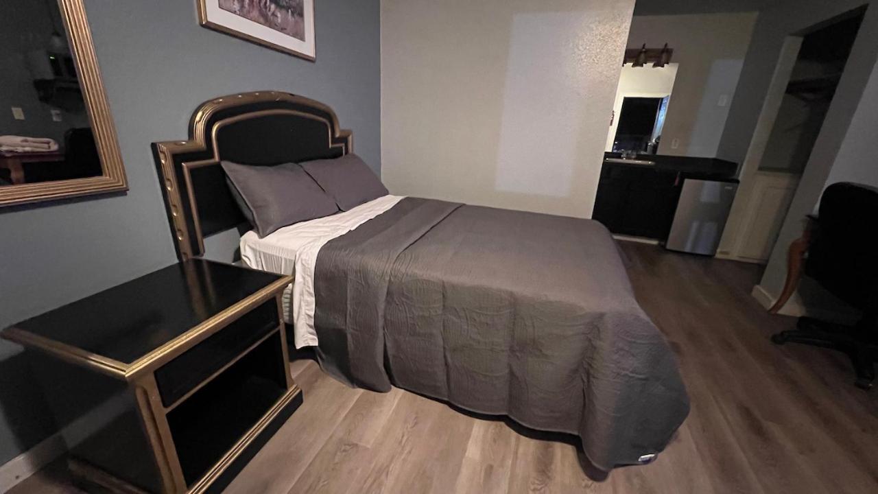 Texas Lodge Kenedy Екстер'єр фото