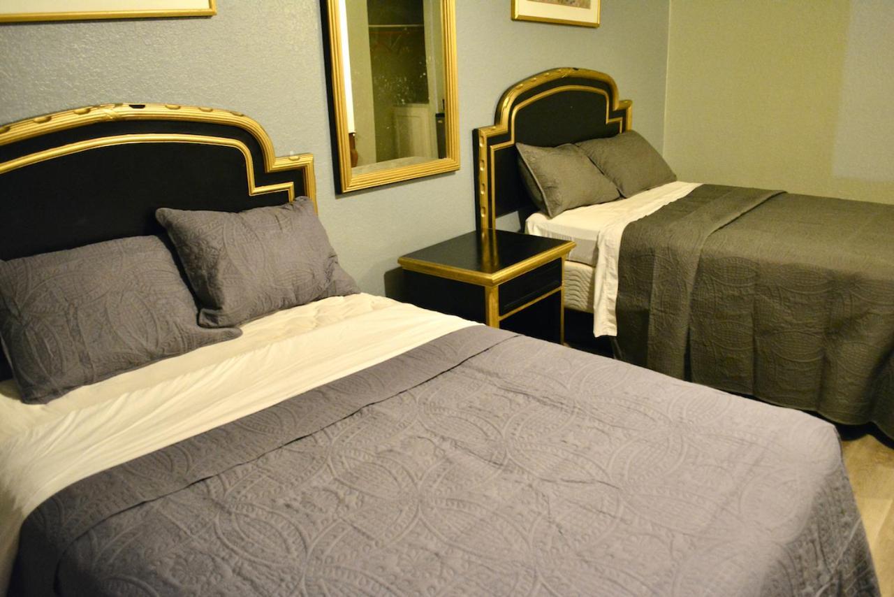 Texas Lodge Kenedy Екстер'єр фото